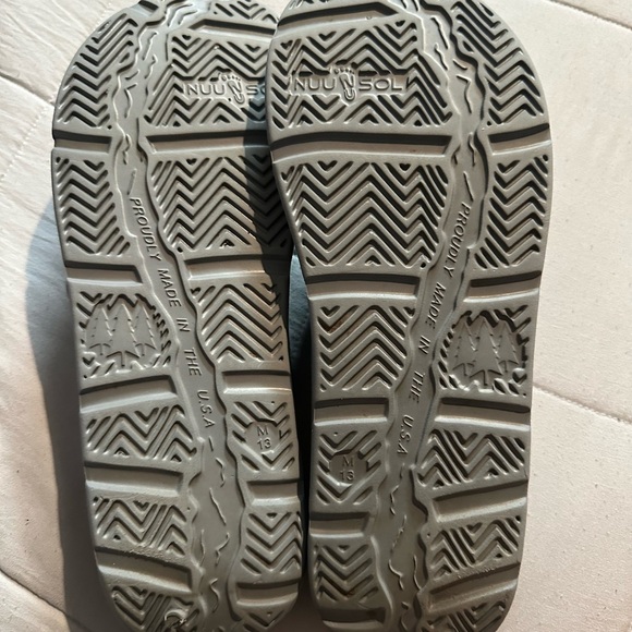 Miusol Men's Sandals in Light Gray - Picture 12 of 12